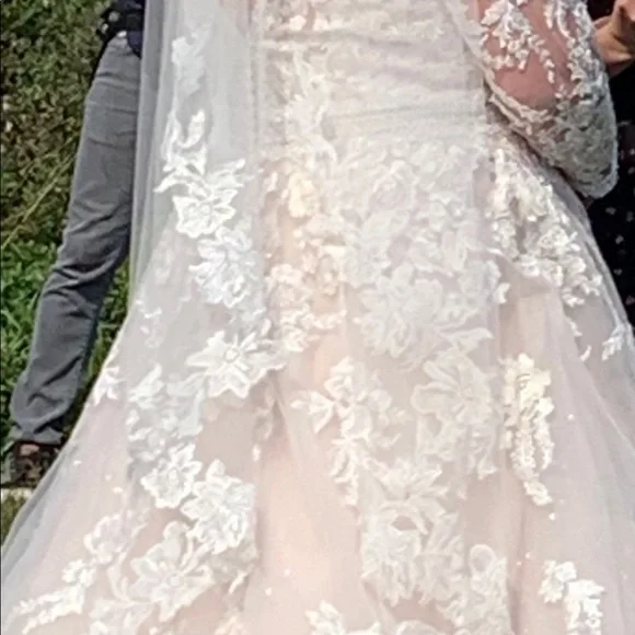 Maggie Sottero Wedding Dress (Raphael)